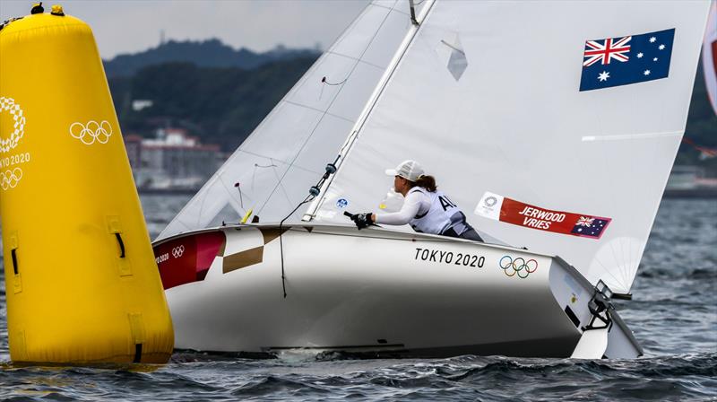 Tokyo2020 - Day 6- July, 30, - Nia Jerwood Monique De Vries (AUS) emerge form a roll gybe mark rounding - Enoshima, Japan photo copyright Richard Gladwell  taken at  and featuring the 470 class