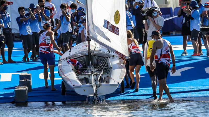 Brits Womens 470 - Tokyo2020 - Day 10 - August 4,, Enoshima, Japan - photo © Richard Gladwell - Sail-World.com / nz