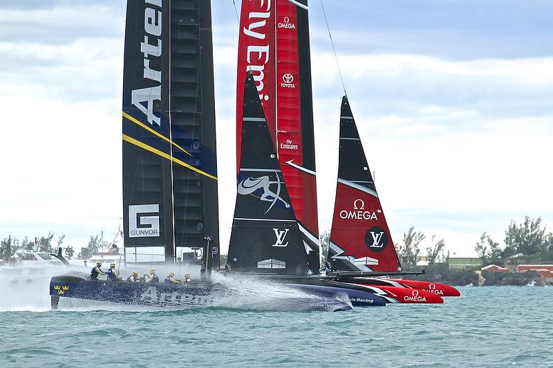 Artemis Racing and Emirates Team NZ start - Challenger Finals, Day 15 - 35th America's Cup - Bermuda June 11, 2017 photo copyright Richard Gladwell taken at  and featuring the AC50 class