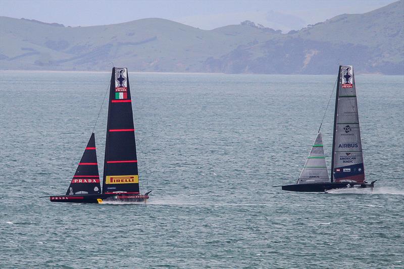 American Magic and Luna Rossa - Course E - Eastern Beach - Hauraki Gulf - November 3, 2020 - 36th America's Cup - photo © Richard Gladwell / Sail-World.com