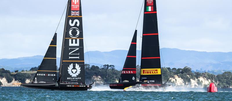 Luna Rossa crosses astern of Britannia during the last cross of the race - Waitemata Harbour - January 23, 2021 - Prada Cup - 36th America's Cup - photo © Richard Gladwell / Sail-World.com