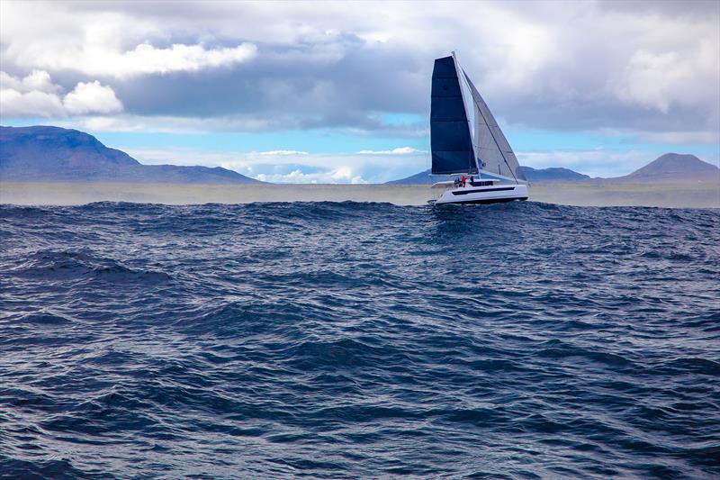 Leopard 46 Sailing cat