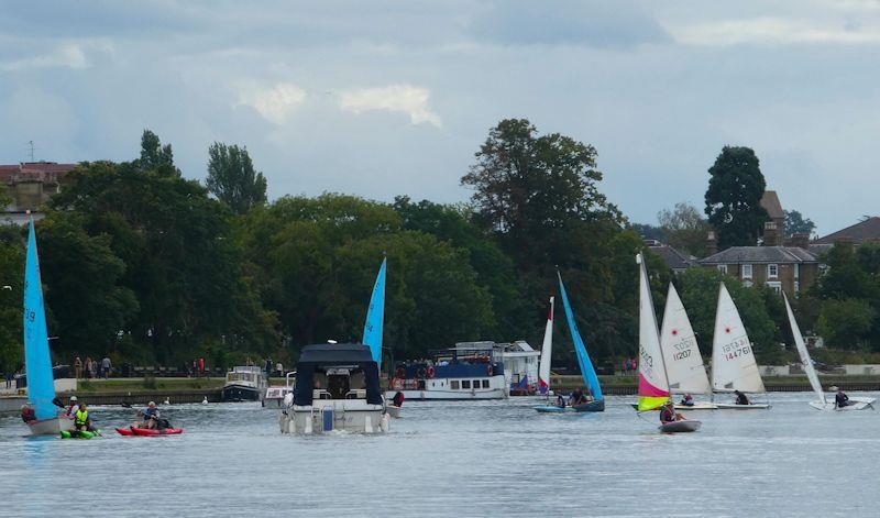 Minima YC Regatta 2020 - The Thames doesn't feel this wide! Ents and Lasers round the B mark with a backdrop of Kingston's Queen's Promenade with a few cruisers and kayaks to add to the fun photo copyright Rob Mayley taken at Minima Yacht Club and featuring the Dinghy class