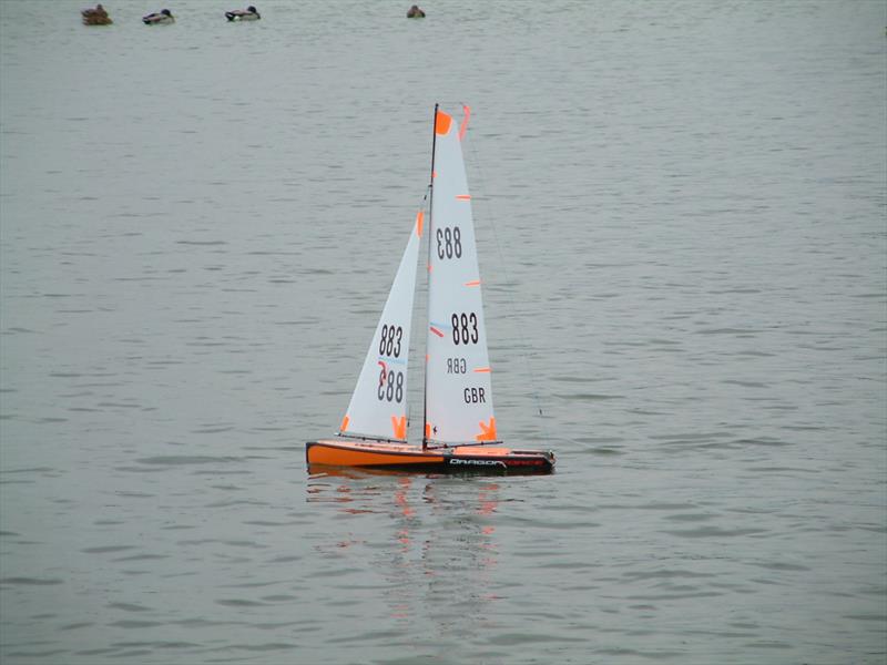 df95 rc yacht