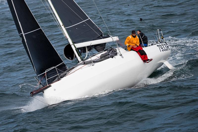 Bomby and Diamond - Sun Fast 3300 from Jeanneau - photo © Carlo Borlenghi