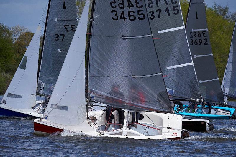 Close racing at the Allen SE Series Round 3 at Fishers Green - photo © Rob O'Neill