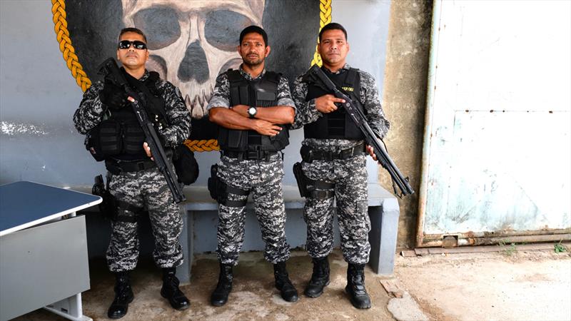  Prison guards at the Amapa State prison where Blake's murderer is held - from Garden of Evil - photo © Mediawave