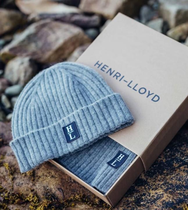 Henri Lloyd Tomas Hat and Scarf set - photo © Henri-Lloyd