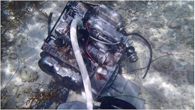 Starboard engine did not stay on the reef for long. © Event Media