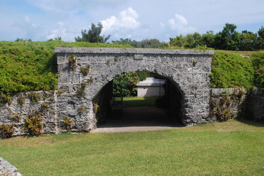 Fort Hamilton, Bermuda © SW