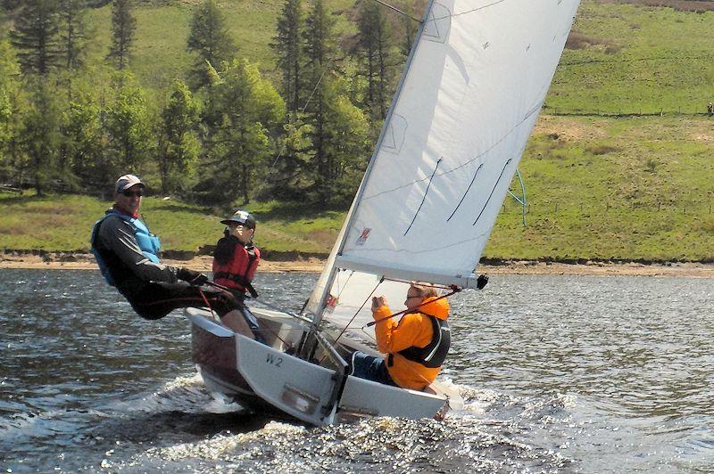 Discover Sailing Day 2022 at Dovestone Sailing Club photo copyright Nik Lever taken at Dovestone Sailing Club and featuring the Wayfarer class