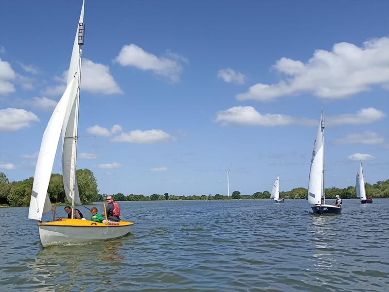 The Mitchell family winning race 1 at the Banbury Wayfarer Open photo copyright Neil Firth taken at Banbury Sailing Club and featuring the Wayfarer class