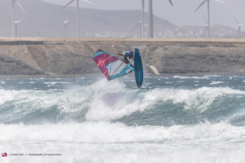 Mauch's Wave Riding Masterclass - Moritz Mauch delivers the most radical riding of day 1 of the Gran Canaria Gloria Windsurf World Cup - photo © John Carter