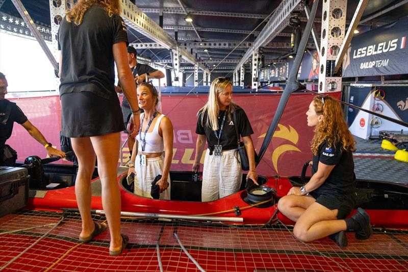 Armstrong Womens Week Tarifa Black Foils - December 2025 - photo © Joshua McCormack-Armstrong Foils