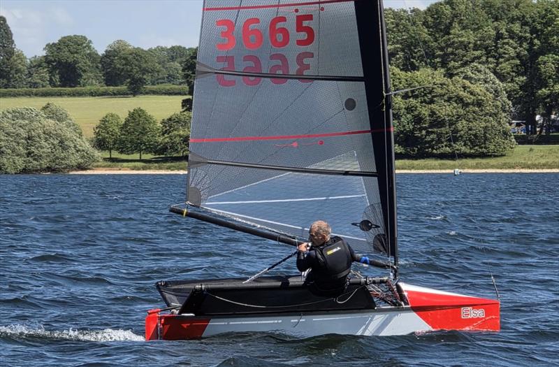 Nigel Williams checks out where Kevin Hope is - International Moth Lowrider UK Nationals at Rutland - photo © Adam Pettit