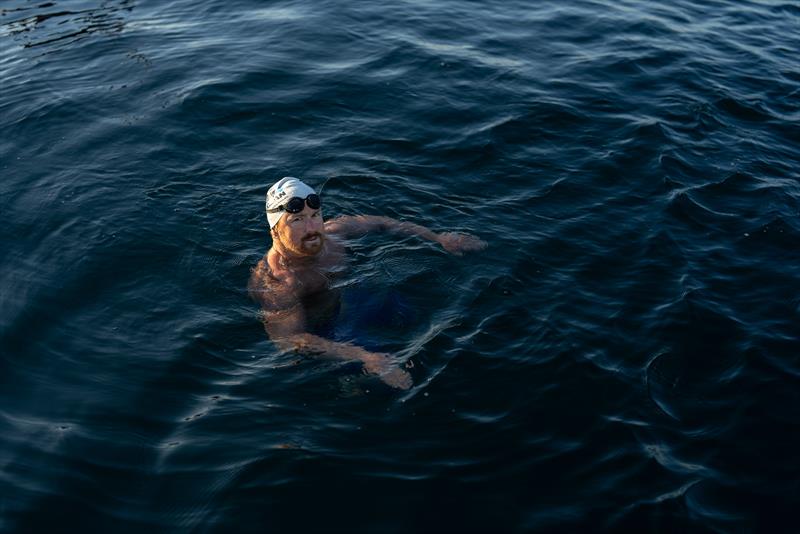  Jono Ridler - The final push - Swim4TheOcean - March 17, 2026 - photo © Joshua McCormack